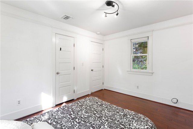 Detail Gallery Image 26 of 59 For 290 W 12th Street, Claremont,  CA 91711 - 3 Beds | 2 Baths