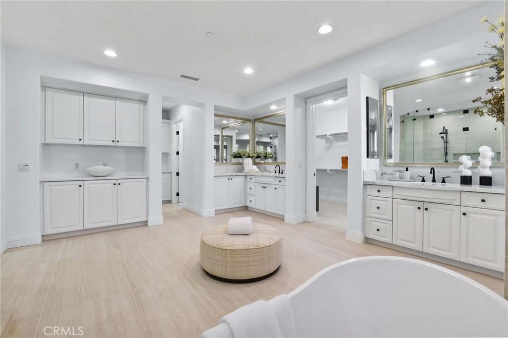 MLS #OC25219998 image #49