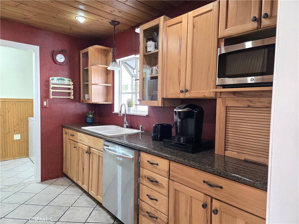 MLS #SR25098964 img 1