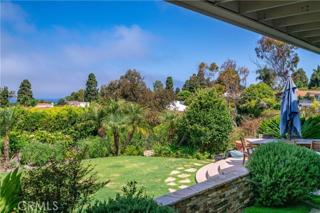 1232 Via Coronel, Palos Verdes Estates CA: https://media.crmls.org/medias/10cbfd80-0995-48cb-a128-633f29de058c.jpg