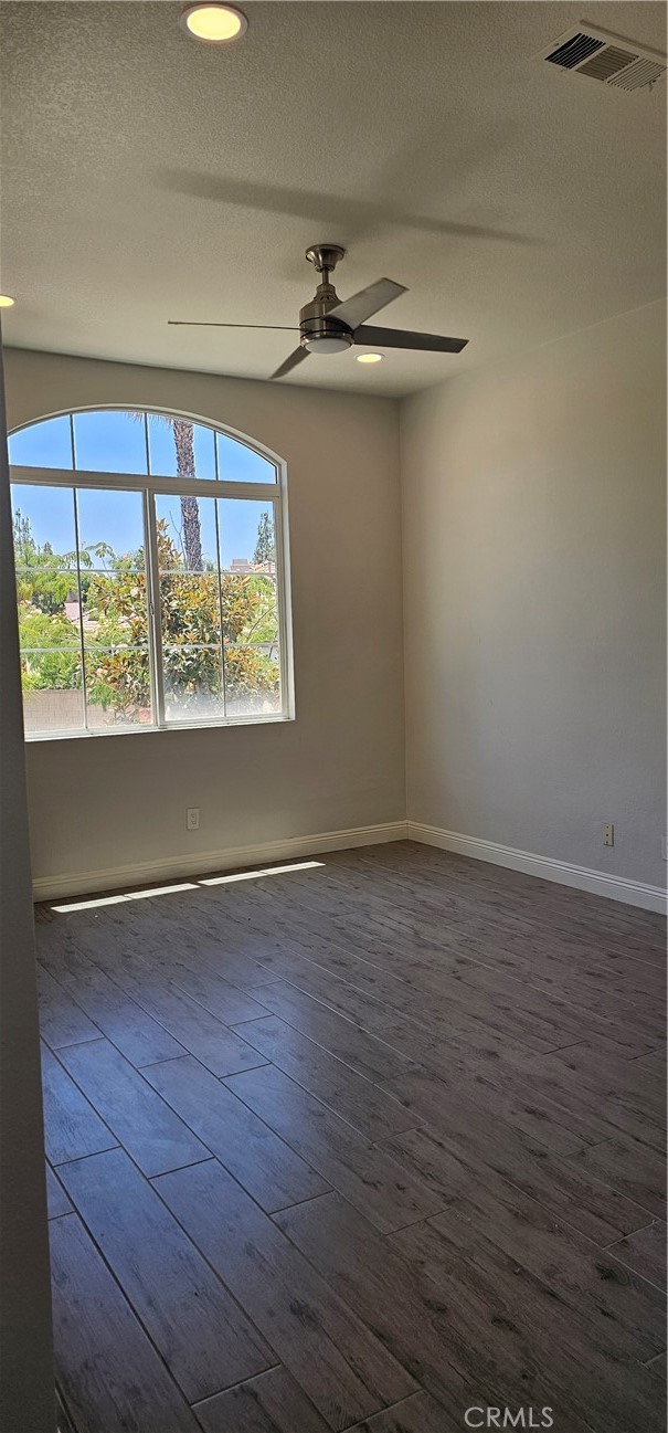 17287 Grove Drive, Riverside CA: https://media.crmls.org/medias/10cc6b80-e69a-4f2a-9e03-9741870248a3.jpg