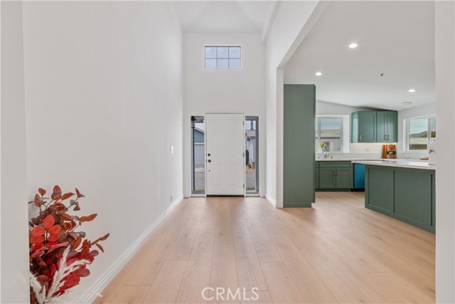 13691 Gavina Avenue, Sylmar CA: https://media.crmls.org/medias/10cc92b6-4f08-411f-8b1d-a27393cfe784.jpg