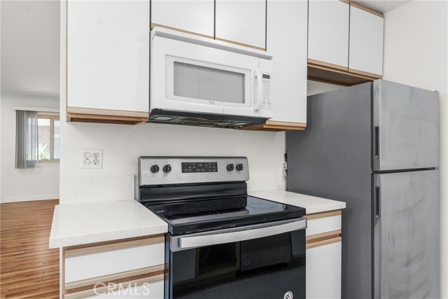 8650 Belford Avenue, Los Angeles CA: https://media.crmls.org/medias/10ccdba3-a007-4ae4-bac7-62eccfd65d58.jpg