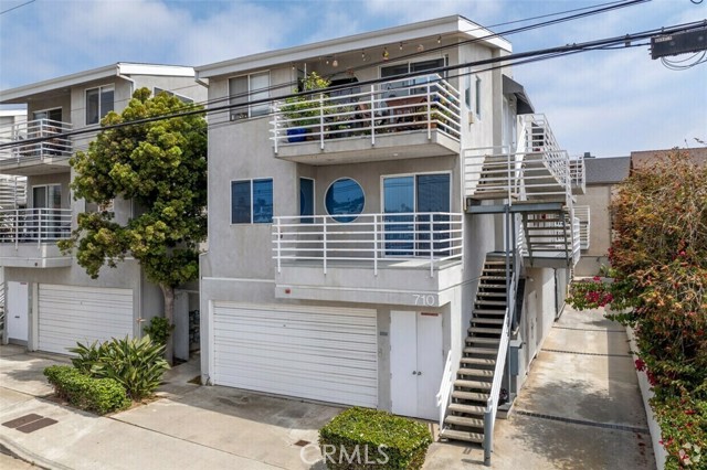 Detail Gallery Image 1 of 9 For 710 5th St, Hermosa Beach,  CA 90254 - 8 Beds | 8 Baths