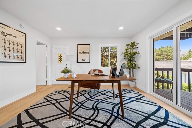 2838 Lambert Drive, Los Angeles CA: https://media.crmls.org/medias/10cf88c0-ae51-44cb-9acc-e422c68aec54.jpg