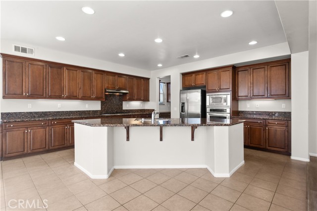 Detail Gallery Image 15 of 62 For 42437 71st, Lancaster,  CA 93536 - 5 Beds | 4 Baths