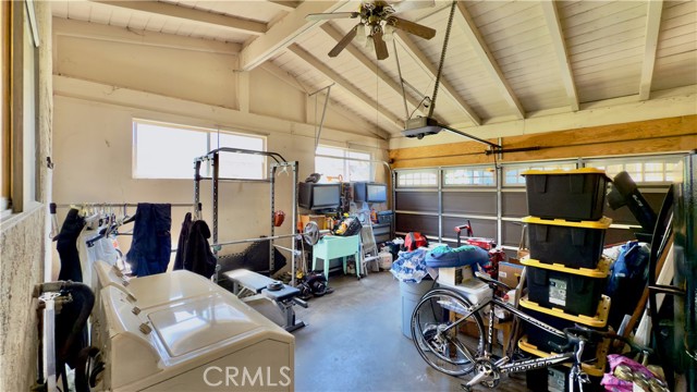 Detail Gallery Image 10 of 34 For 9428 Noble Ave, North Hills,  CA 91343 - 4 Beds | 3 Baths