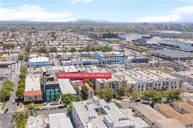 350 N Hayworth Avenue, Los Angeles CA: https://media.crmls.org/medias/10d03444-775f-4491-bc24-cc460ad85115.jpg