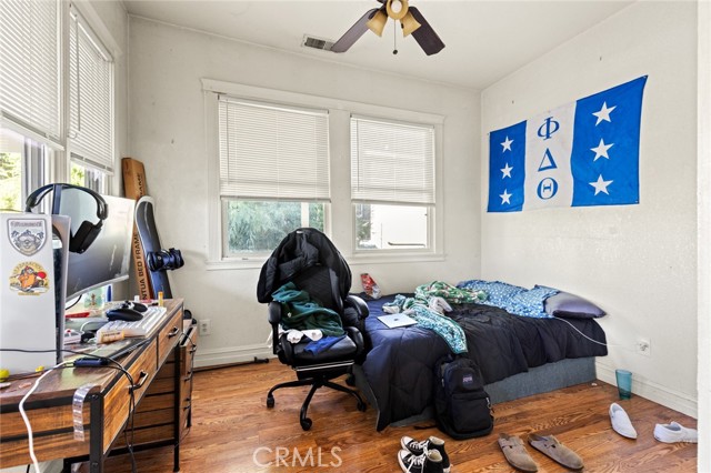 Detail Gallery Image 7 of 23 For 831 Rio Chico Way, Chico,  CA 95928 - 7 Beds | 2 Baths