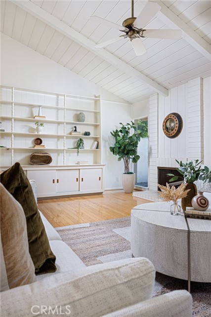Detail Gallery Image 16 of 35 For 3620 Catamaran Dr, Corona Del Mar,  CA 92625 - 4 Beds | 2/1 Baths