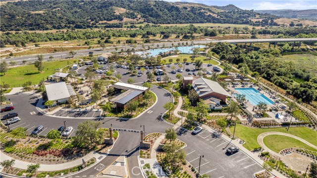 111 Juniper Drive, Rancho Mission Viejo CA: https://media.crmls.org/medias/10d0ac24-cfea-426c-86f0-e30e4e63d06a.jpg