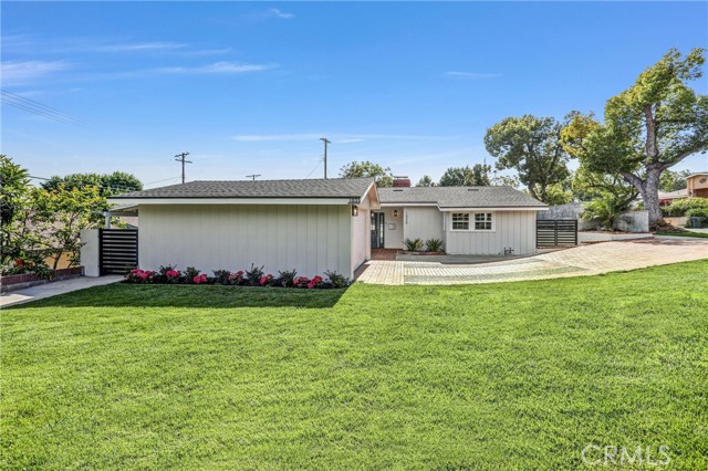 1035 Medford Road, Pasadena CA: https://media.crmls.org/medias/10d12cf7-91bc-400d-a7ef-8b6aed5b740f.jpg