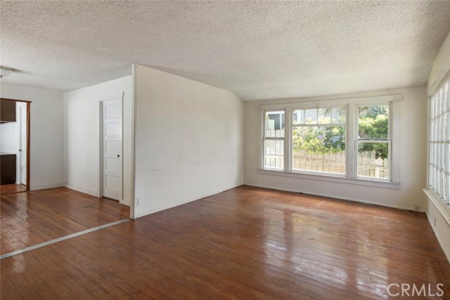 808 El Redondo Avenue, Redondo Beach CA: https://media.crmls.org/medias/10d21356-022d-4a4b-9b74-4e3f841d90b1.jpg