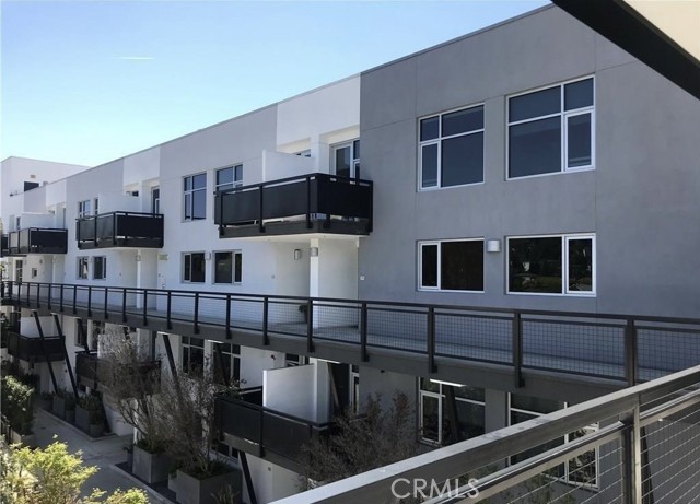 Detail Gallery Image 2 of 13 For 4111 W Sunset #540,  Los Angeles,  CA 90029 - 1 Beds | 1 Baths