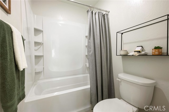 Detail Gallery Image 20 of 28 For 4649 Jema Way #3 B1,  Merced,  CA 95348 - 5 Beds | 3/1 Baths