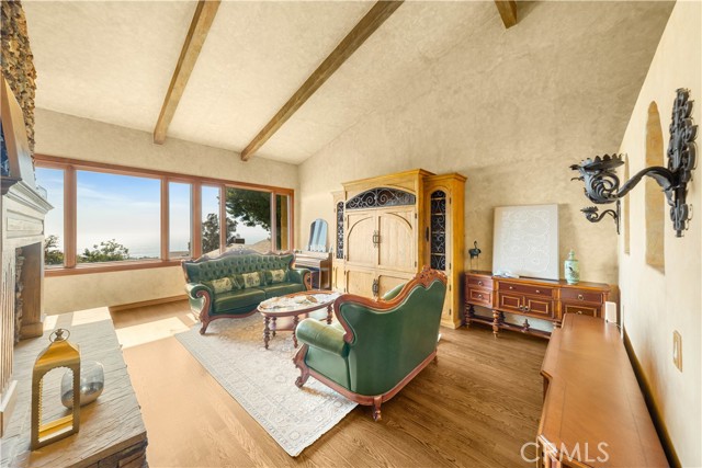1465 Via Coronel, Palos Verdes Estates CA: https://media.crmls.org/medias/10d2d1c1-1dbf-47dd-8ead-80e759d32caf.jpg