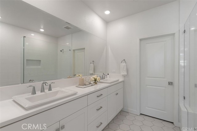 Detail Gallery Image 7 of 17 For 426 Palermo, Lake Forest,  CA 92630 - 3 Beds | 3/1 Baths