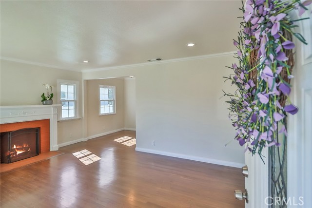 Detail Gallery Image 5 of 41 For 3411 W Chandler Bld, Burbank,  CA 91505 - 3 Beds | 1/1 Baths