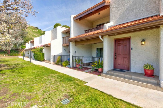 Detail Gallery Image 1 of 1 For 9580 via Bernardo, Sun Valley,  CA 91504 - 2 Beds | 2/1 Baths