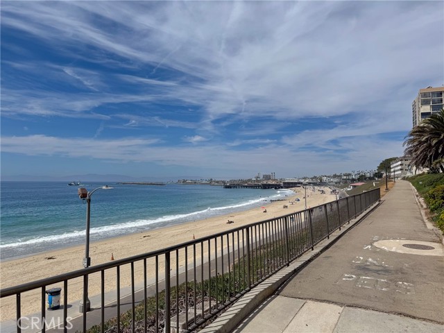 Detail Gallery Image 40 of 40 For 575 Esplanade #102,  Redondo Beach,  CA 90277 - 3 Beds | 2 Baths