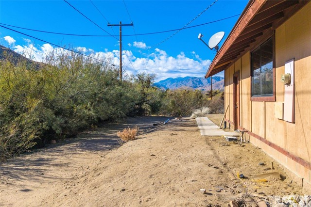 Detail Gallery Image 37 of 65 For 52324 Canyon Rd, Morongo Valley,  CA 92256 - 3 Beds | 2/1 Baths