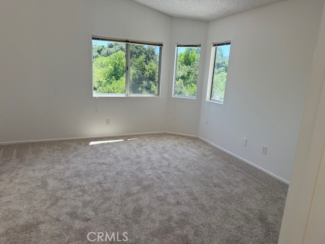 Detail Gallery Image 9 of 21 For 22312 Oxford Ln, Saugus,  CA 91350 - 4 Beds | 3 Baths