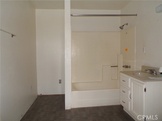 Detail Gallery Image 16 of 24 For 4510 Avenida La Candela, Joshua Tree,  CA 92252 - 2 Beds | 1/1 Baths