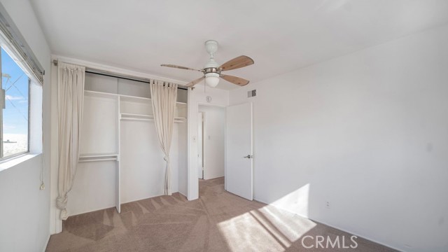 Detail Gallery Image 17 of 29 For 218 15th Street #C,  Manhattan Beach,  CA 90266 - 3 Beds | 2/1 Baths