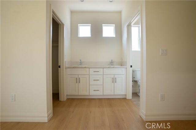 Detail Gallery Image 2 of 7 For 230 E Hoffer St, Banning,  CA 92220 - 3 Beds | 2 Baths