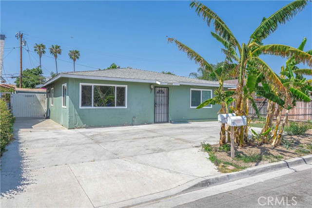 10203 Imperial Avenue, Garden Grove CA: https://media.crmls.org/medias/10d845f8-d930-46cc-a8fe-c07c9cbc69aa.jpg