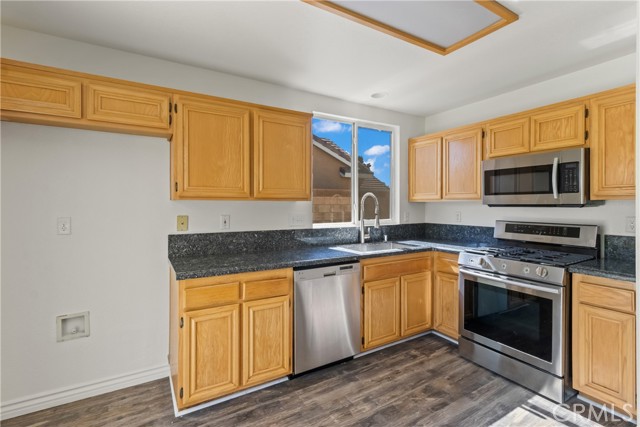 6210 W Avenue J5, Lancaster CA: https://media.crmls.org/medias/10d8ef5a-0651-490f-81e6-5a1a90b288b6.jpg