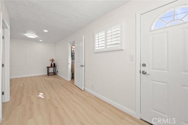 Detail Gallery Image 19 of 64 For 13533 Terra Bella, Pacoima,  CA 91331 - 5 Beds | 4/1 Baths