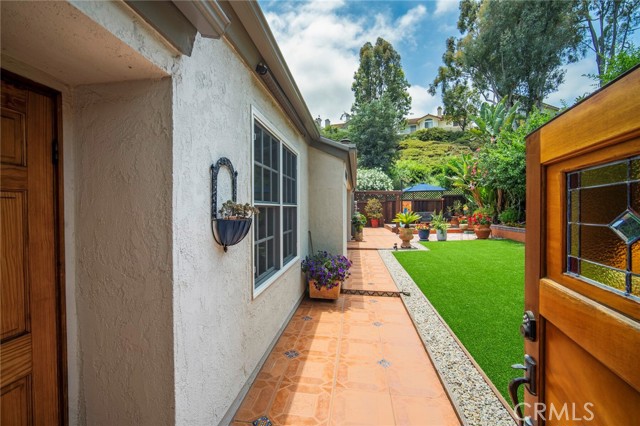 29111 Pompano Way, Laguna Niguel CA: https://media.crmls.org/medias/10da1f0c-dae9-4c8c-8bfd-992f1180a209.jpg