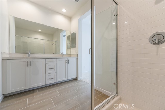 115 Allusion, Irvine CA: https://media.crmls.org/medias/10db1a1f-ba55-4b98-9349-a703db5d5305.jpg