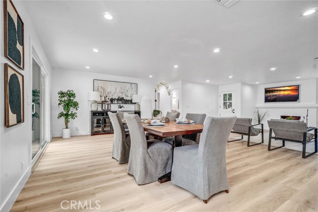 2842 E Virginia Avenue, Anaheim CA: https://media.crmls.org/medias/10dc1f73-bedd-4001-adf0-4396a8bcd8f1.jpg