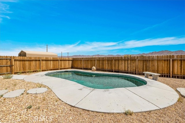 63357 Uranium Road, Joshua Tree CA: https://media.crmls.org/medias/10dd8b9e-59ab-4871-bf25-b11cb9d83407.jpg
