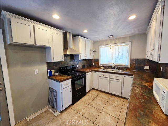 Detail Gallery Image 5 of 23 For 20221 20221 Modoc, Apple Valley,  CA 92308 - 3 Beds | 2 Baths