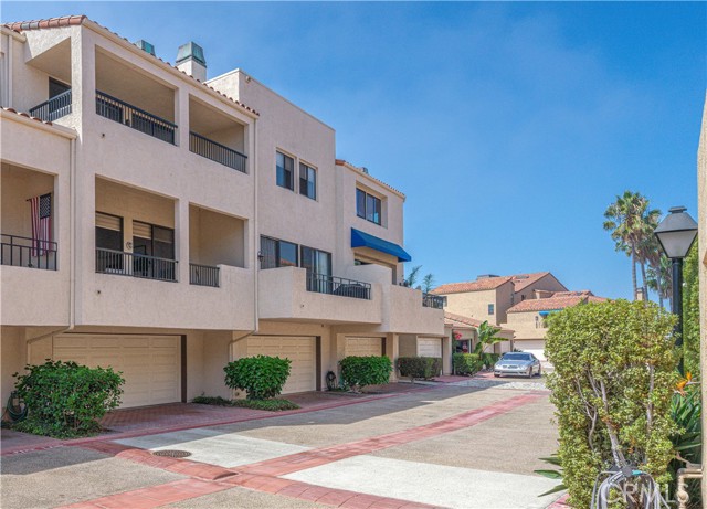 Detail Gallery Image 3 of 59 For 3201 Francois Dr #67,  Huntington Beach,  CA 92649 - 2 Beds | 2/1 Baths
