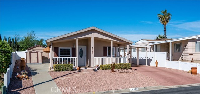 Detail Gallery Image 4 of 56 For 38079 Calle De Amor, Murrieta,  CA 92563 - 3 Beds | 2 Baths