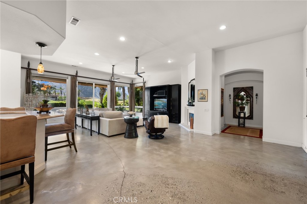 MLS #CV25136398 image #42