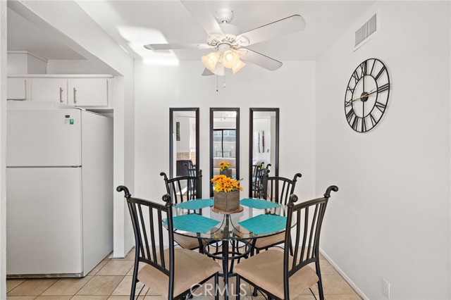 25761 Le Parc, Lake Forest CA: https://media.crmls.org/medias/10dff4db-d3e5-4f1e-9ccf-ab2f2dcfdb5c.jpg