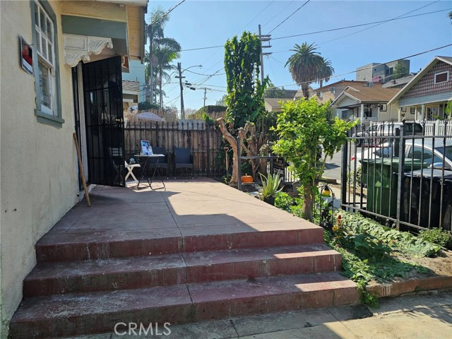 Detail Gallery Image 9 of 23 For 224 N Bixel, Los Angeles,  CA 90026 - 2 Beds | 1 Baths