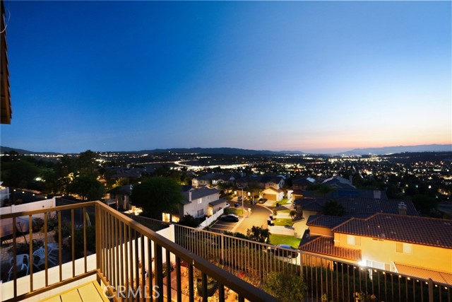 27711 Adonis Lane, Canyon Country CA: https://media.crmls.org/medias/10e19eda-0942-44dd-bbb5-9dc44ab343e6.jpg