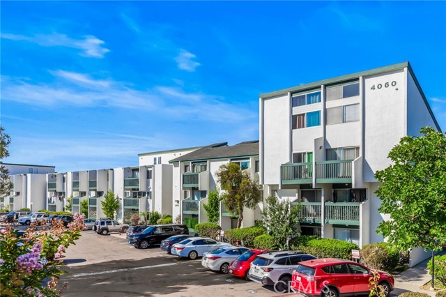 4064 Huerfano Avenue, San Diego CA: https://media.crmls.org/medias/10e21491-190d-40b6-8748-f7b7c3477c74.jpg