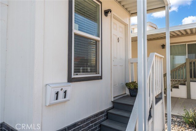 Detail Gallery Image 4 of 17 For 8086 Mission Blvd #11,  Jurupa Valley,  CA 92509 - 2 Beds | 2 Baths