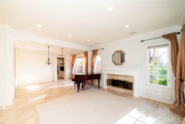 Detail Gallery Image 5 of 71 For 7 Camellia, Irvine,  CA 92620 - 5 Beds | 4/1 Baths