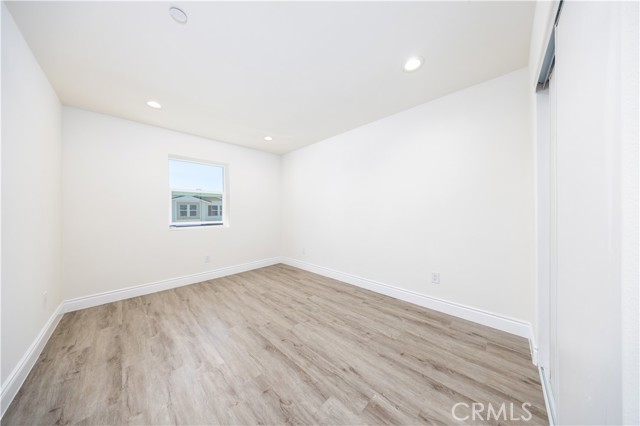 MLS #WS25265399 image #15