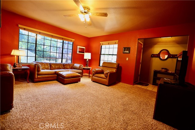 Detail Gallery Image 8 of 28 For 40547 Saddleback, Bass Lake,  CA 93604 - 3 Beds | 2/1 Baths