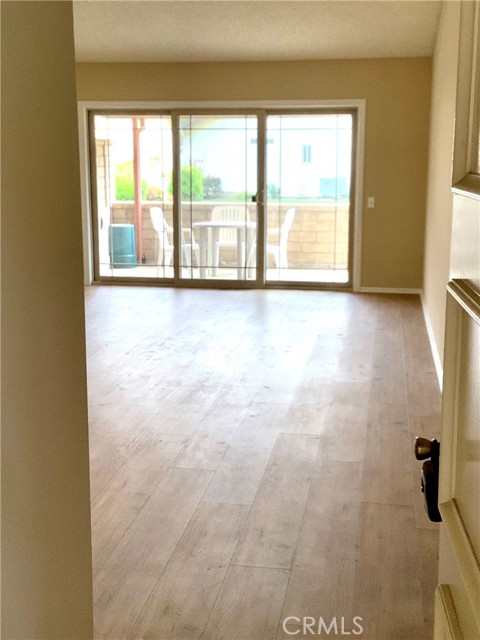 17222 Village 17 photo 2