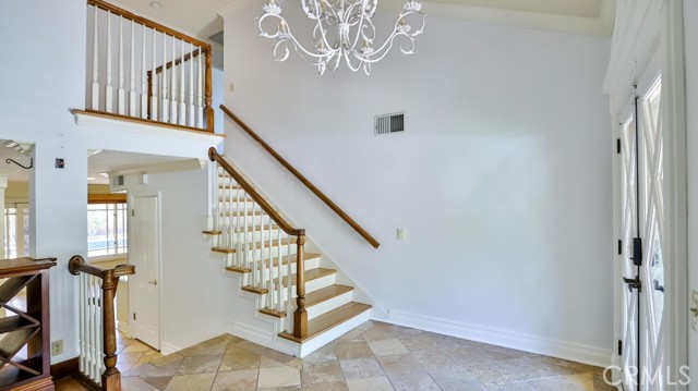 20931 Avenida Amapola, Lake Forest CA: https://media.crmls.org/medias/10e4aa2c-43bf-42ae-bc7c-b501d82eda42.jpg